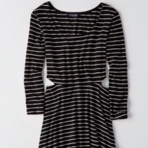 AEO SOFT & SEXY CUTOUT FIT & FLARE DRESS